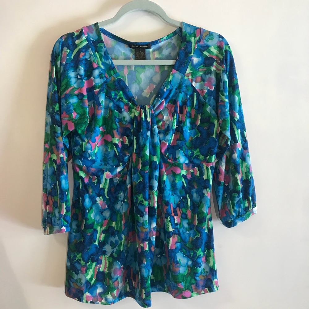 Beautiful 3/4 sleeve top